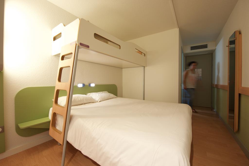 Ibis Budget Pau レスカー エクステリア 写真