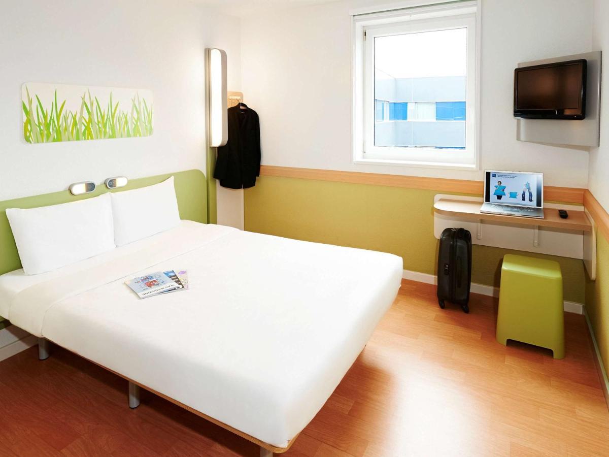 Ibis Budget Pau レスカー エクステリア 写真